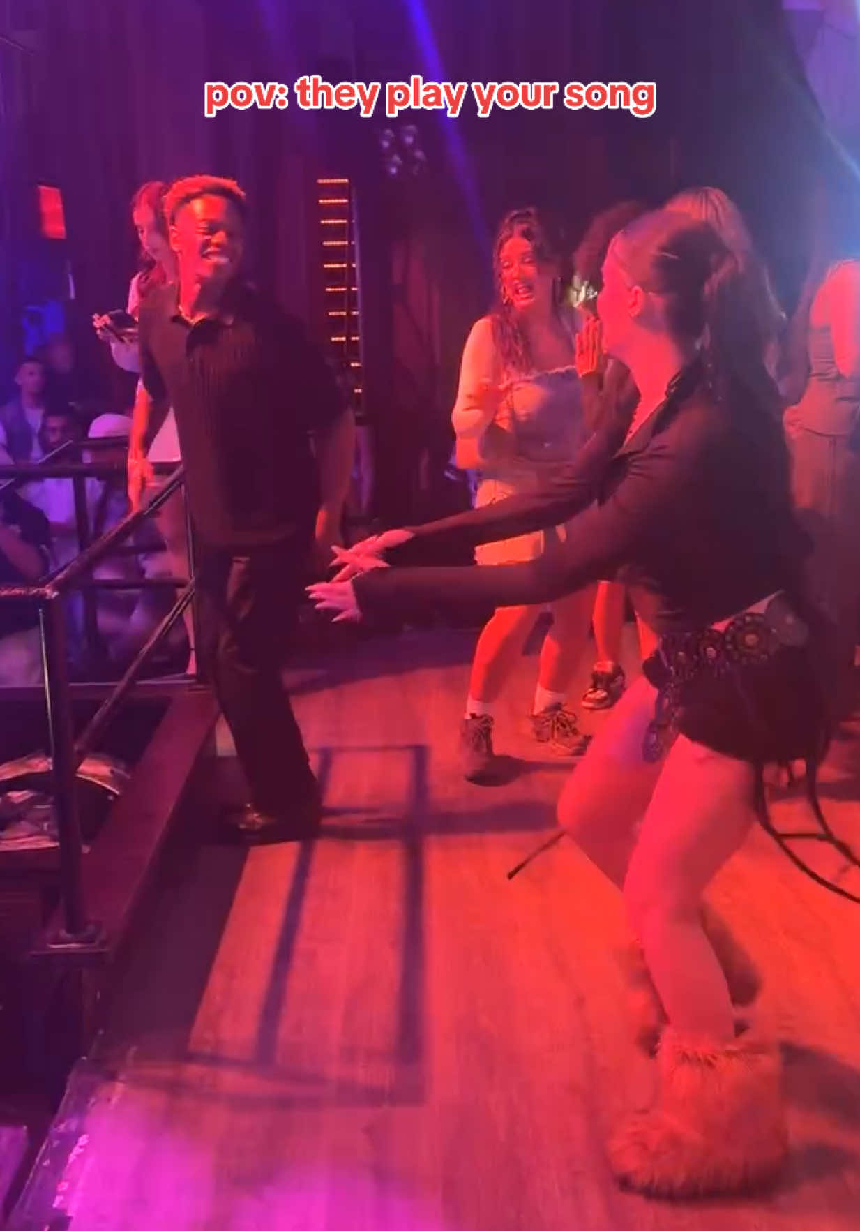 AYY TRABALHA #foryoupage #dancer #nrw #girlssupportgirls #spreadlove || with @OnlyTitos 💞