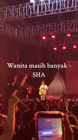 Stand Here Alone - Wanita Masih banyak Full video | Riuh Riang Vol 3