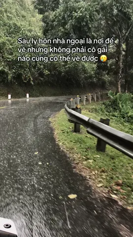 Nếu không thể về thì Các chị em mình đi đâu v ạ ...  🥲