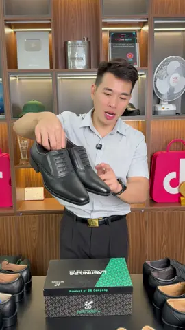 G23-01 là đôi giày xịn và cao cấp hơn tất cả các mẫu giày còn lại của công ty 26 BQP.  #g2301 #giaydanam #giaysiquan #giaycaptuong 