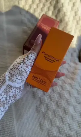 Perfumy damskie i męskie są teraz -20% rabatem ✨ 🌸 Odkryj swój nowy ulubiony aromat lub wybierz idealny prezent. 👉 Sprawdź pełną ofertę na stronie! ❤️ www.sekrecik.pl ❤️ #sekrecik #zimowewieczory #dlaniej #perfumy #oferta 