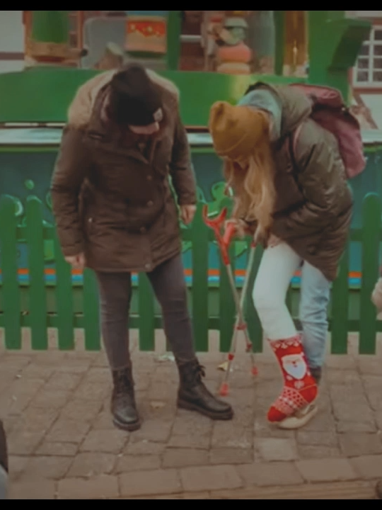 #gipsfuß #cast #crutches #krücken #platre #gips #gesso