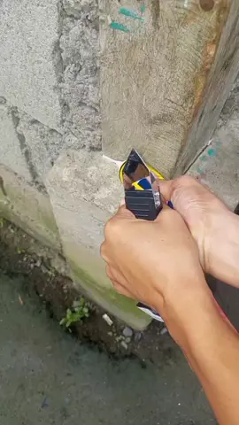 sa mga butas o puwang na pinapasukan ng dumi, tubig, binabahayan ng insekto..subukan nyo ito #plasticsealanttape #plasticsteelmud #houserepair 