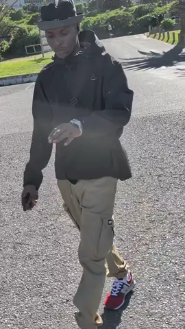 @MONDO🧑‍🦲 hello harare Zimbabwe am coming 