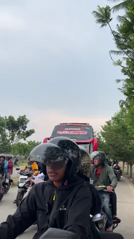 hatur nuhun hiburan na  @official_mariobros012 @Psshopiani🦄  #gmtrans #basuri #mariobros #tripaljabar #storybusmania 