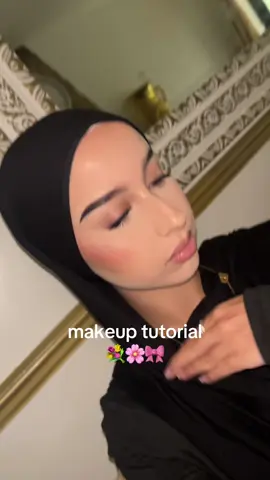 concealer @NARS Cosmetics @Huda Beauty foundation @wetnwildbeauty setting spray @Charlotte Tilbury  eyebrow gel @elfcosmetics bronzer+blush @🇬🇧MADEBYMITCHELL🇬🇧 powder blush @L’Oréal Paris lipliner @rimmellondonus lipgloss @NYX Professional Makeup setting spray @L'Oréal Paris UK 