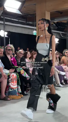 i wanted to giggle so BAD #fypシ゚ #fashionarttoronto #trending #modelling 