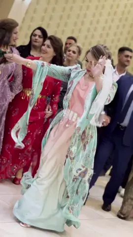 😍🌸💃🏻 #kurdi #kurdish #هەڵپەرکێ #kurdishdance #halparke 