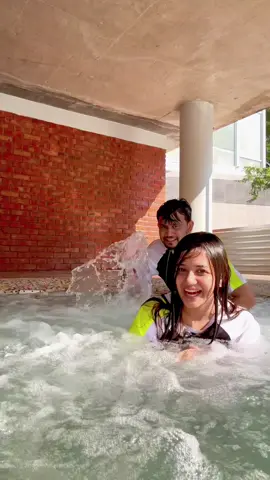 তাকে পানিতে ডুবাতে গিয়ে নিজেই ডুবে গেলাম🥲😂#anamikaoyshe 