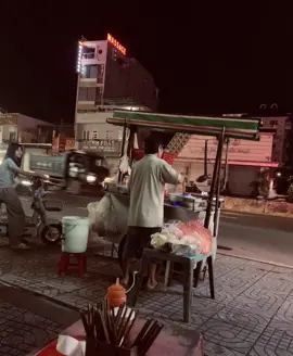 Sinh ra và lớn lên trong trong sự thiếu thốn, và thiếu tình cảm từ gia đình thì mình phải mạnh mẽ tự vương lên bằng tất cả những gì mình có. Chứ không phải đợi người khác nâng mình lên#abcxyz#xuhuongtiktok#đời#pyp#tiền 