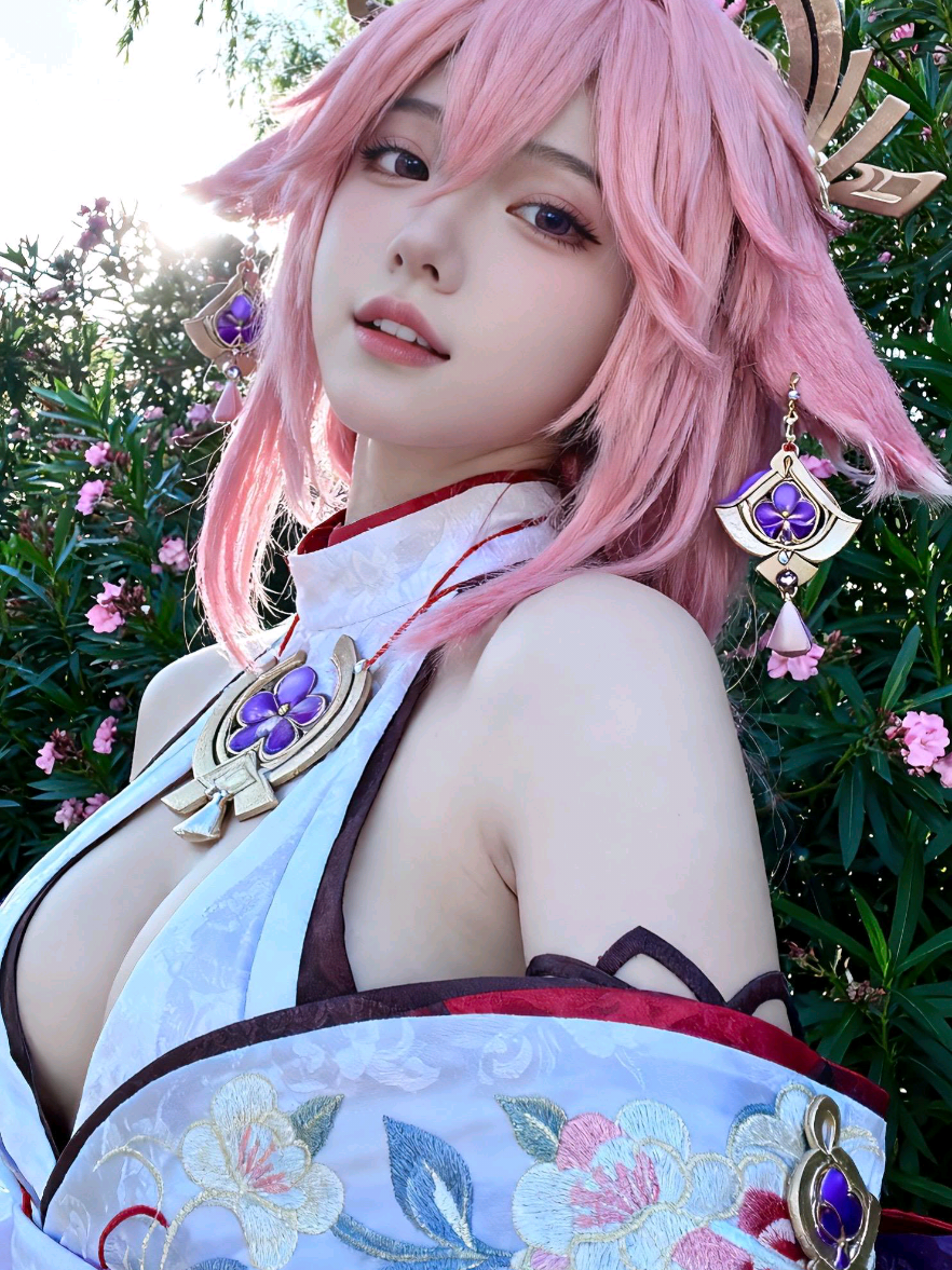 Cô ấy tốt hơn em à?#CapCut #cosplay #yaemiko #yaemikogenshinimpact #xuhuongtiktok 