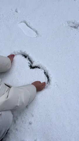 저희지역은 벌써 눈왔어요!!❄️❄️❄️