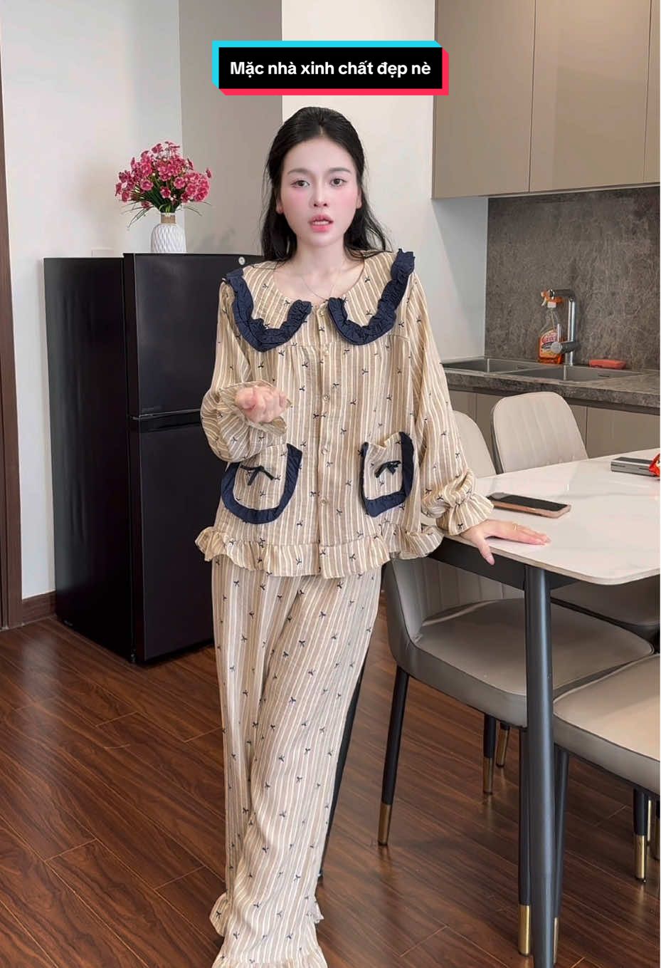 Bộ này xinh lắm luôn á chất đẹp nha mấy nàng