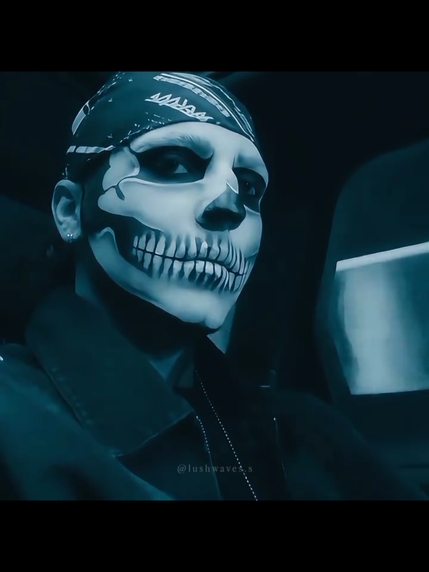 Eye contact got me 👀😶 #talwiinder #talwinder #foryoupage #concert #unfrezzmyaccount @Talwiinder 