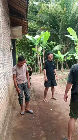 minggu ceria bersama teman teman kampung  #nostalgia90an #kelereng #fyp 