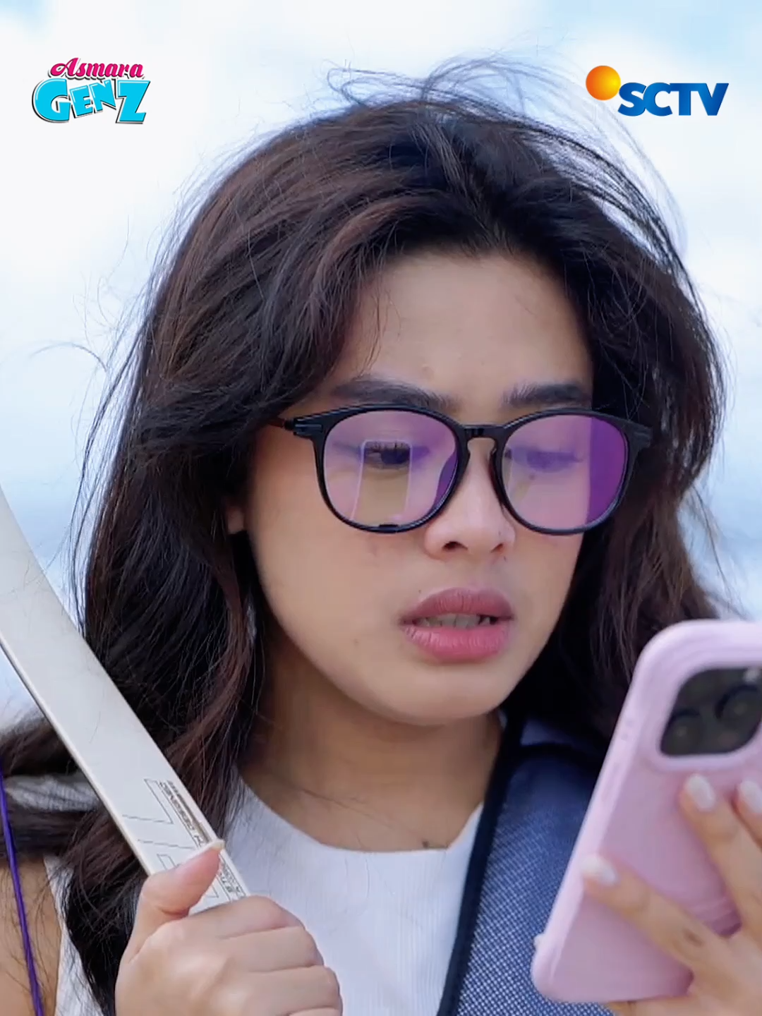 Aqeela kira Little Girl itu pacarnya Harry 😢 Saksikan sinetron #AsmaraGenZ setiap hari, pukul 16.55 WIB hanya di SCTV! Dibintangi oleh Nicole Rossi, Fattah Syach, Aqeela Calista, Arya Mohan, Harry Vaughan dan Raisa Marie. #SCTVSinetron #AsmaraGenZSCTV #SCTVKreatif #BullyBukanGenZ