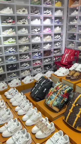 Top những đôi giày lvtrainer lượn phố với mùa đông này #sneakers #lv #lvtrainer #luxury #dulich 