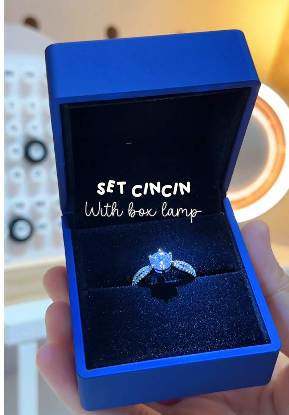 Tk dapat 916 pun tkpa, dapat yang ni dah cukup bahagia🥺🫶🏻 tag la partner hmpa mana tau nanti dapat suprise kan! #cincin #cincincouple #hadiahbirthday #hadiahanniversary #promisering 