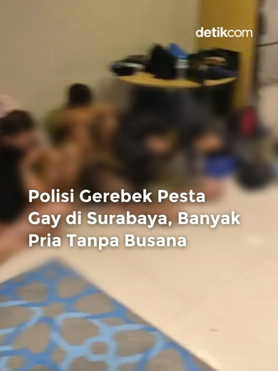 Kasat Samapta Polrestabes Surabaya AKBP Erika Purwana Putra menyebut sebanyak 34 orang terdiri dari tamu dan penyelenggara acara. Penggerebekan dilakukan setelah menerima laporan warga yang curiga dengan aktivitas di Hotel Midtown Residence, Surabaya. 