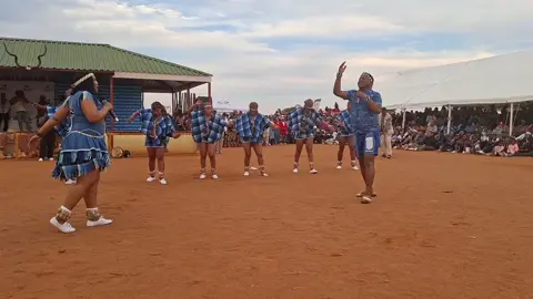 #motivation #humour #duet #dúo #kulenyaneculturespears 