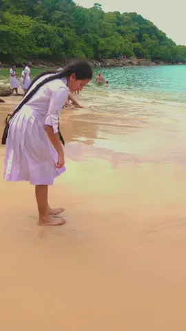 පුංචි කාලේ 🥰#rishel #tashiya #nostalgia #viraltiktokvideo #artist #foryoupage 