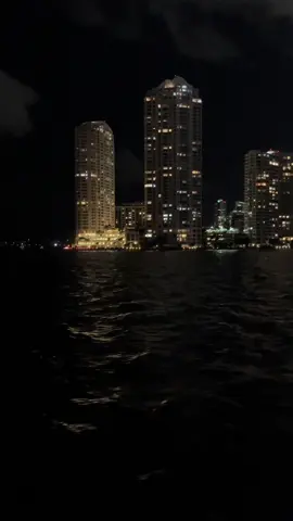 #miami #city #aestheticvideos #trip #nightlife 
