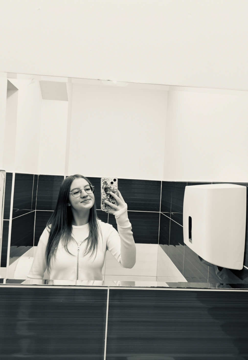 #DANCE ;; a tak mi sie nudziło to se „potańczyłam” 🐭 | #viral #fypシ #tranding #4bambiv 