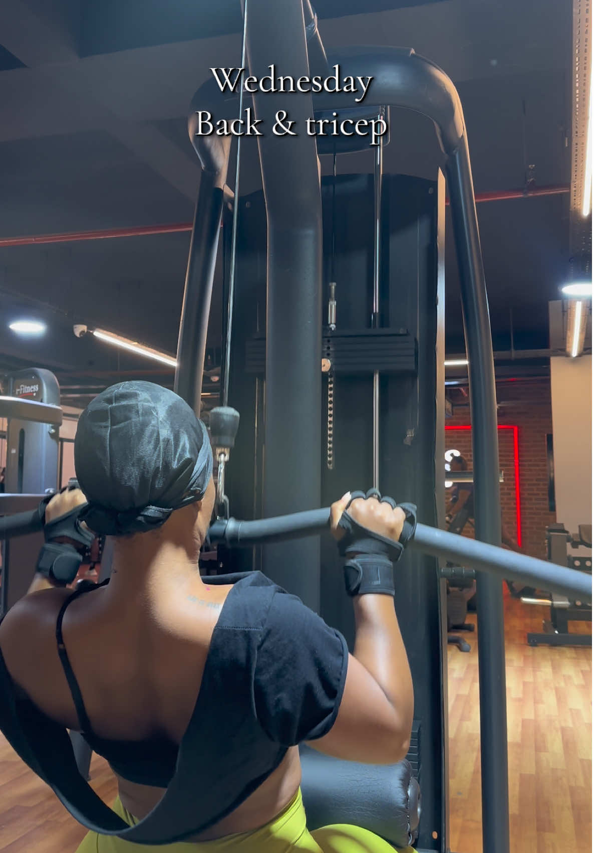 Don’t forget abs every day 💪🏾👌🏽#creatorsearchinsights #myworkoutsplit #workoutsplit #glutesworkout #fitnessmotivation 