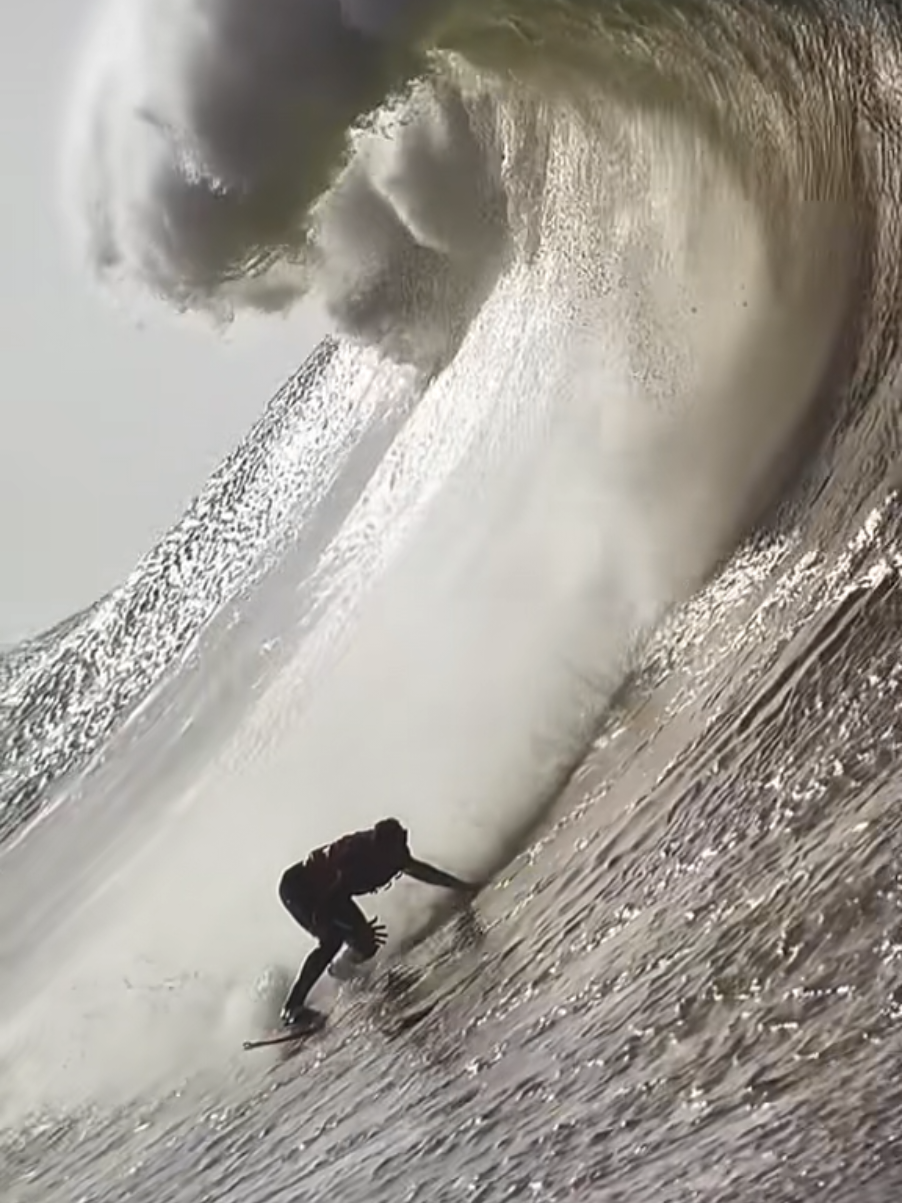 #just #surf #bigwaves #fyp #surfmetal #ironmaiden 