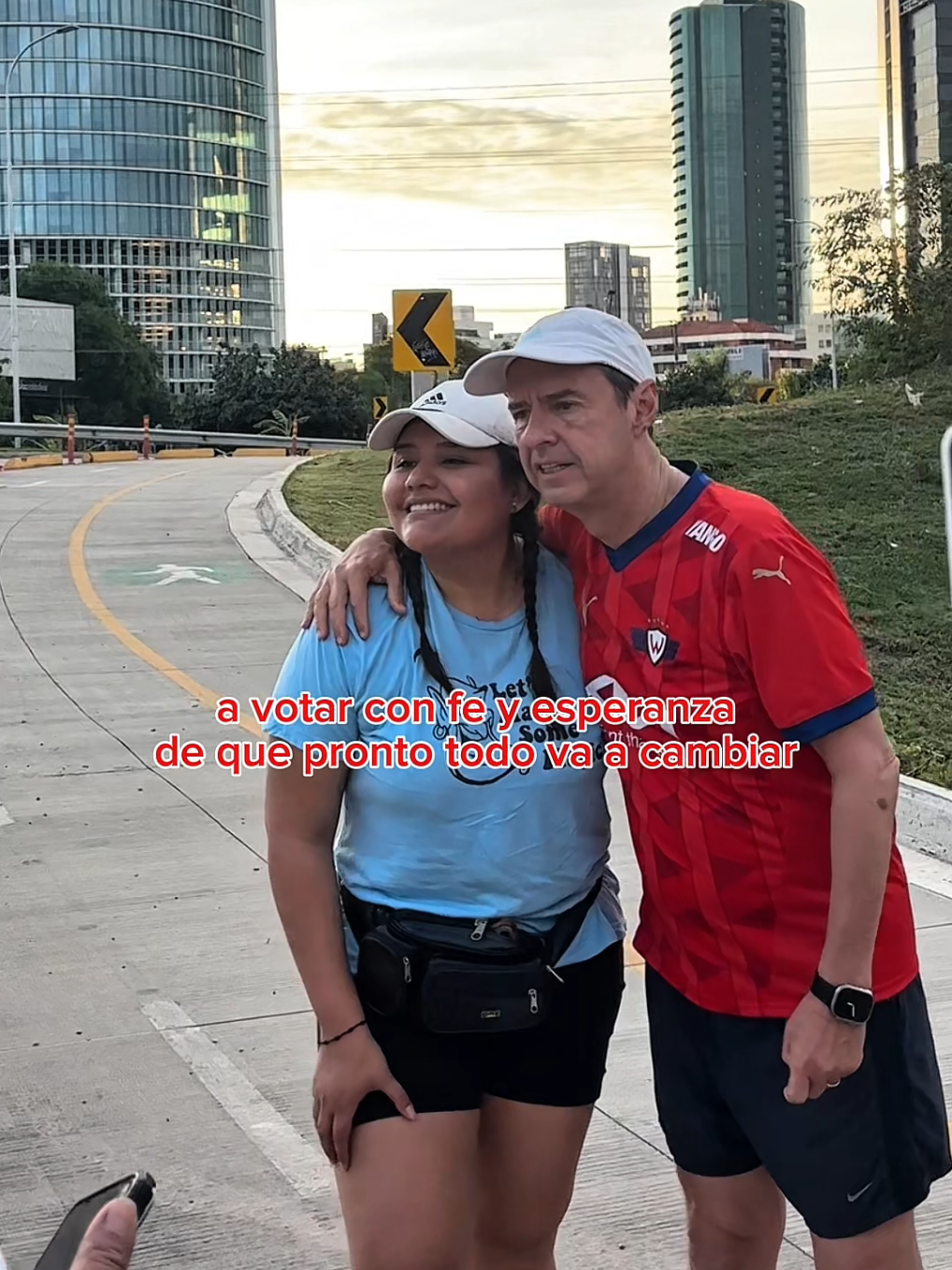 Buenos días Bolivia 🇧🇴 Moviendo el esqueleto antes de ir a votar y empezar el camino del cambio. ¡Seremos libres!