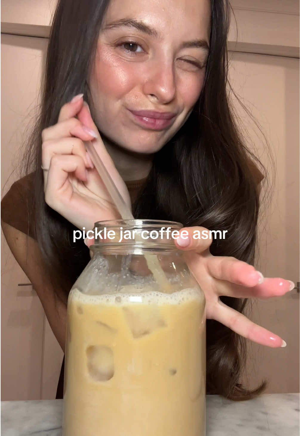 literally nothing beats a pickle jar coffee #nycinfluencer #nyc #microinfluencer #icedcoffee #coffee @Nespresso @nutpods 
