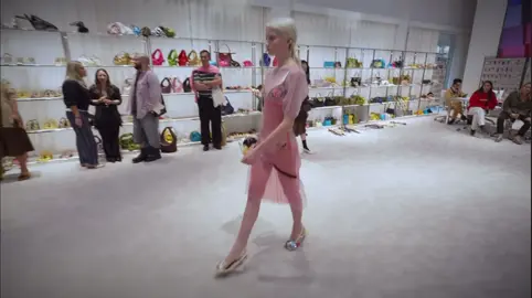 #kaischreiber backstage of fendi ss26 @Kai Schreiber #fendi #fashiontiktok 