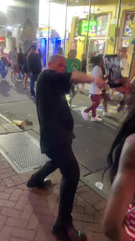 Youuu knowwwwww🤣🤣 #nola #xyzbca #fyp #bourbon 