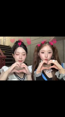 💗🪽💗🪽💗🪽 #NMIXX #엔믹스 #HAEWON #JIWOO  #BlueValentine 