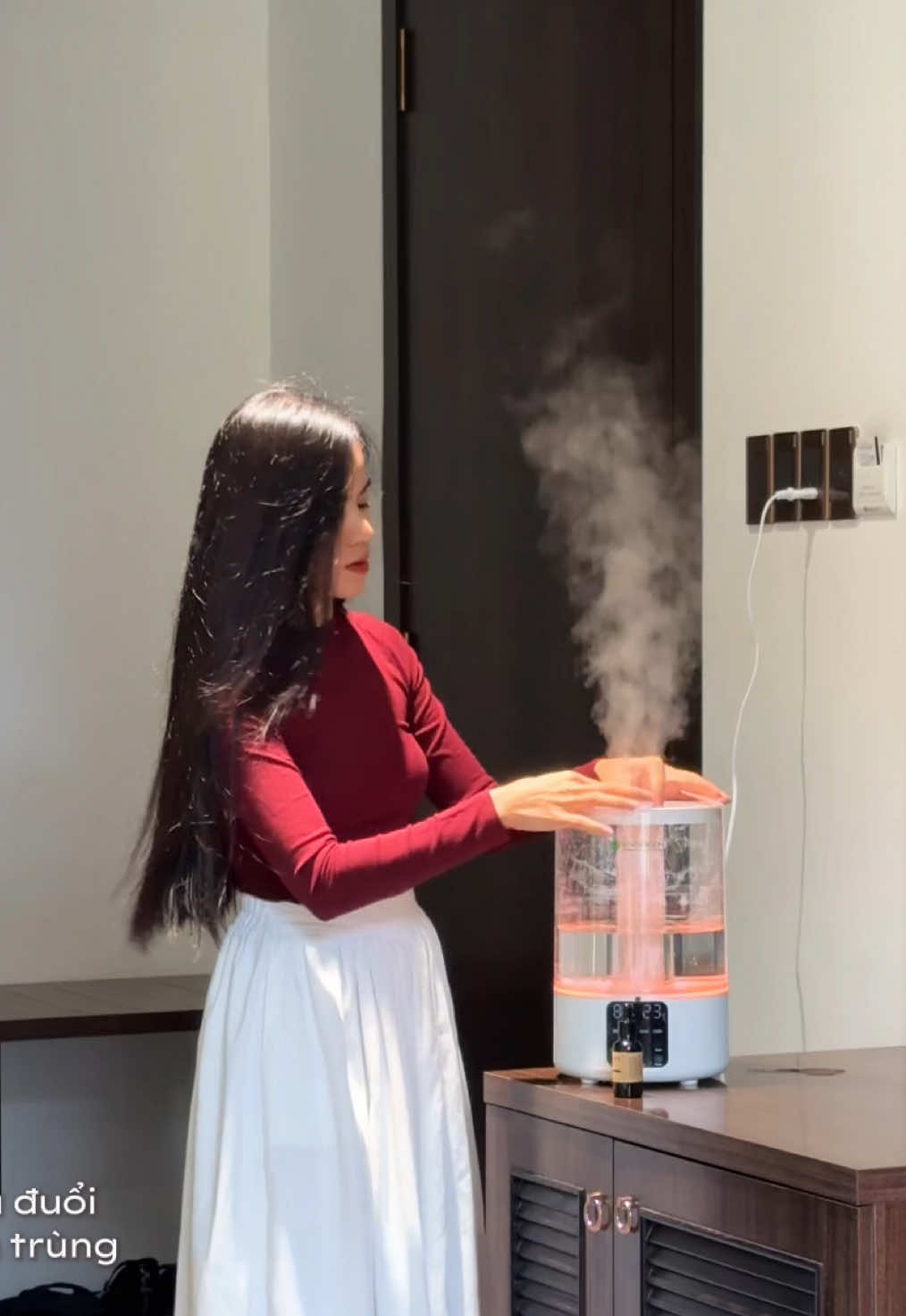 1 chiếc cho phòng khách thơm và sang, 1 chiếc cho phòng ngủ máy lạnh không bị khô và đ.au họng #mayxongtinhdau #maykhuechtantinhdau #capam#capamphong #huonghousetinhdau 