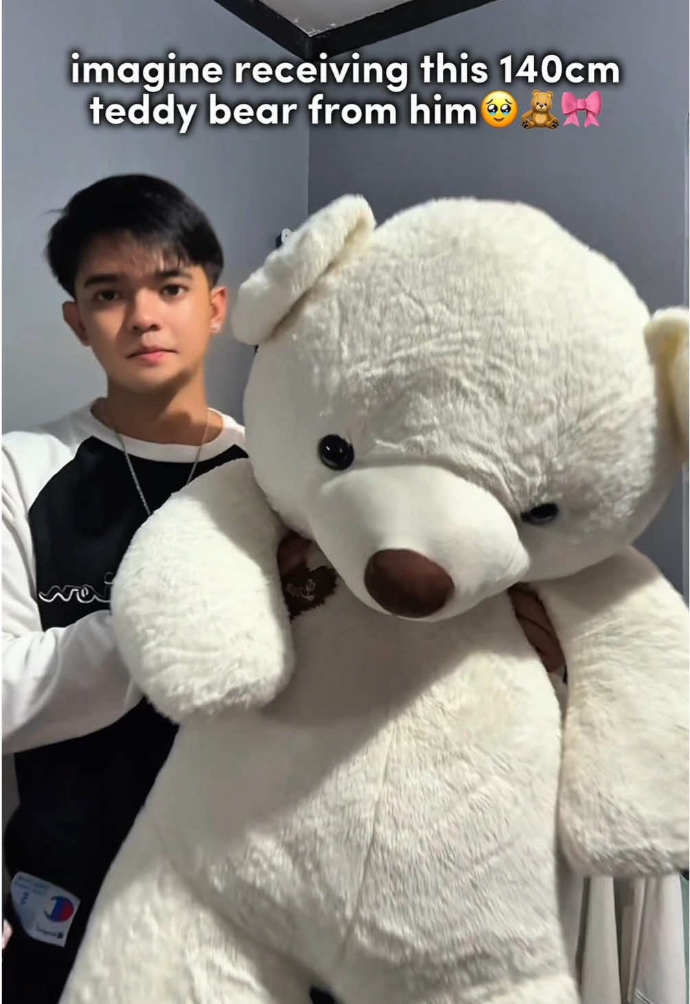 wishlist: maka receive sana ng human size teddy bear sa pasko🥹🥰#bigteddybear #plushies #giftforgirlfriend #cutegiftideas #stuffedtoy 