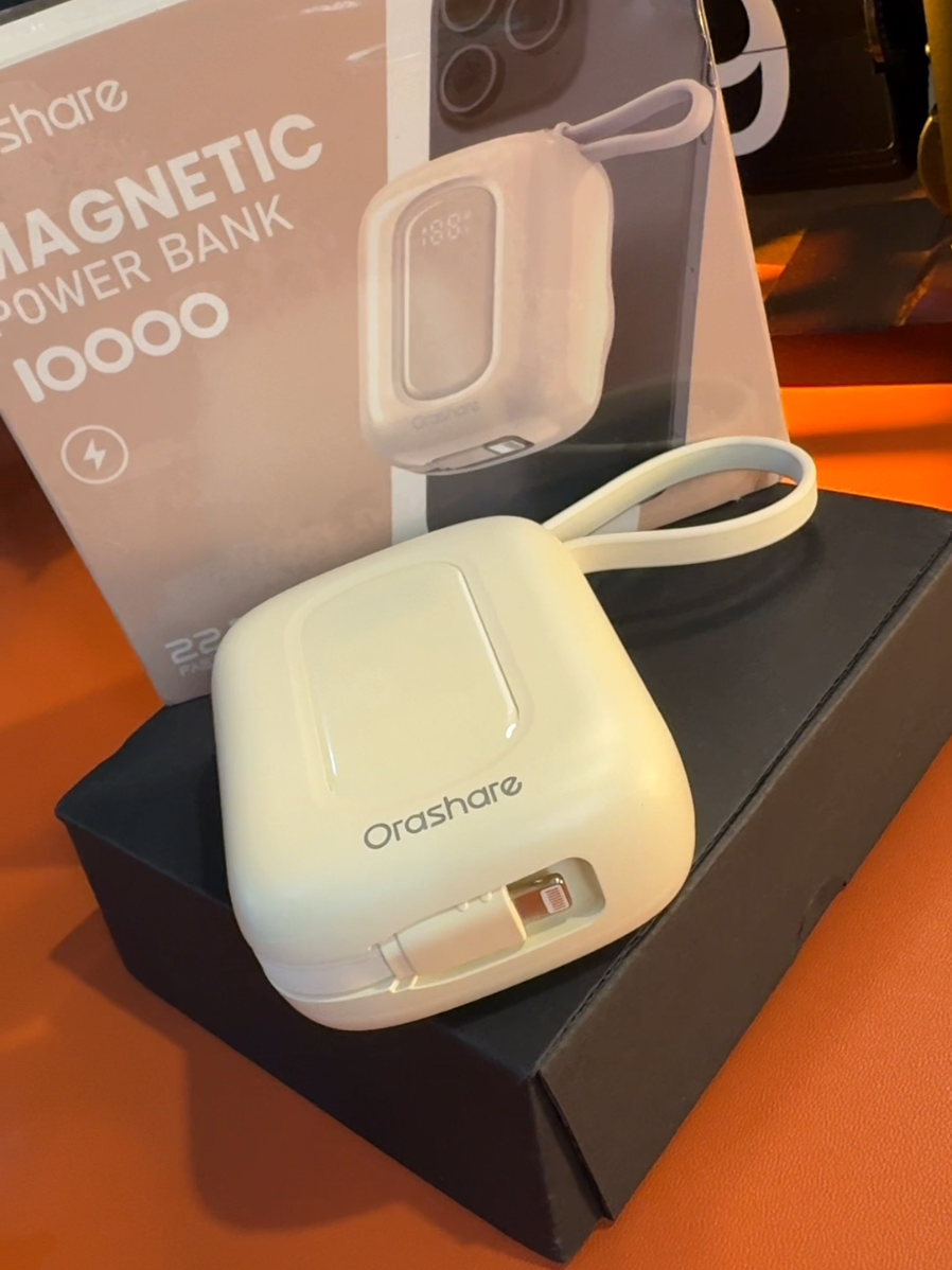 kawaii.. #orashare #magneticpowerbank 