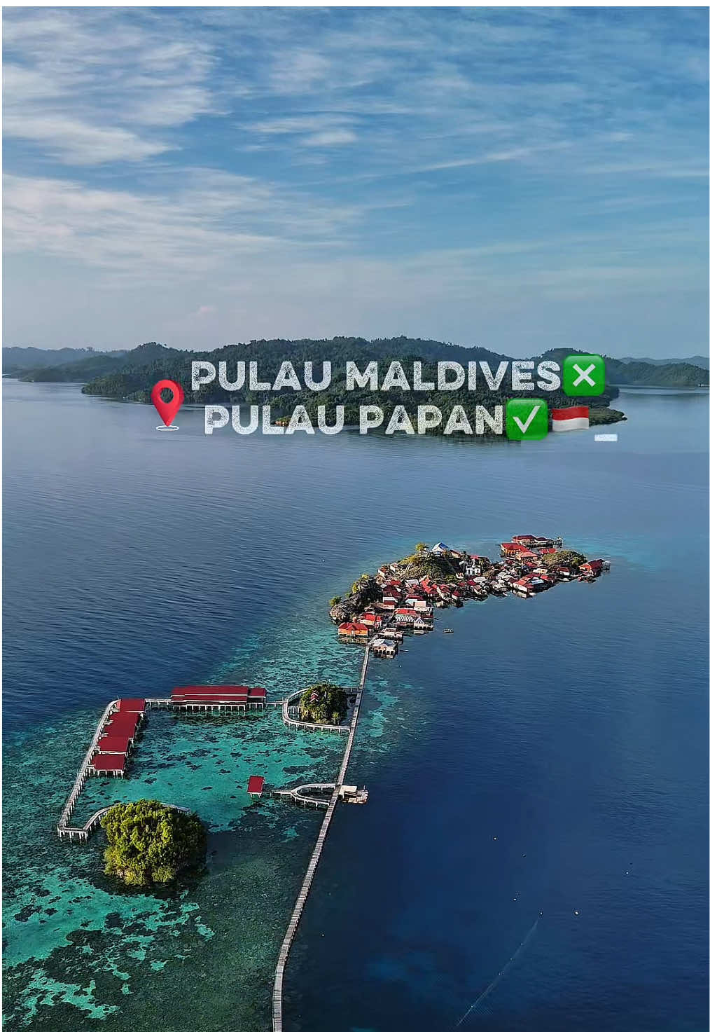 Maldives ❎ Pulau papan ✅ Yuk kita lihat pulau papan dari atas dengan segala keindahannya #togeanisland #pulaupapan #drone #tiktokviral #fypdong 