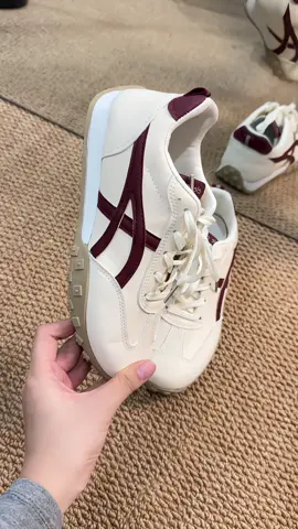 Giày đi chơi thể thao dc nha #giaythethao #giaynu #giaybibi 