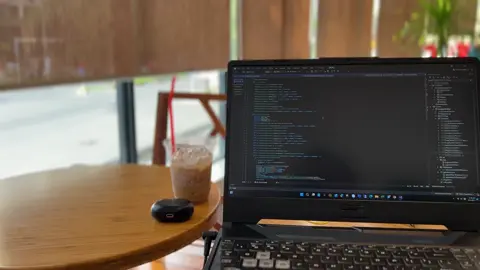 Thôi thì nốt năm nay vậy... #mvc #ai #coder #dev 