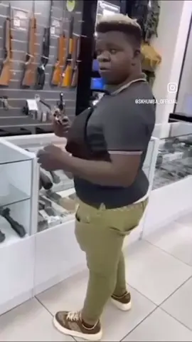 #stitch with @siphesihle Ndlovu    Ai sifile shame😭😭 #skomota #fyppppppppppppppppppppppp #trend #mzansicomedy 