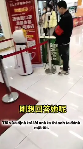 Ẻm ăn vạ 🤣