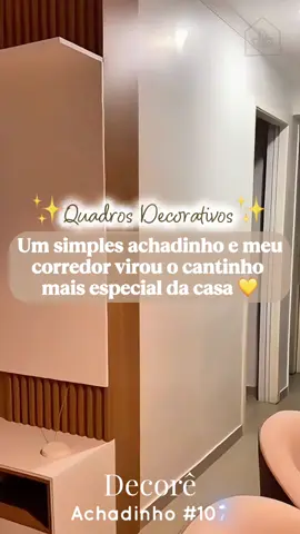 ✨ Achadinho #107 ✨ Nunca imaginei que um corredor sem graça pudesse se transformar tanto 😍 Esse kit vem com 9 quadros com molduras lindas (tem várias cores e tamanhos!) e vidro acrílico de alta qualidade. Coloquei fotos da família e pronto: virou o cantinho mais acolhedor da casa 💛 ➡️ Quer o link? Comente QUERO Qual cantinho da sua casa você transformaria com esses quadros? 🏠✨ 🔎 #achadinhoShopee #ShopeeDecor #quadros #decorbarata     