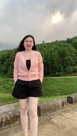 Màu này xinh lắm các bác ạ #TikTokAwardsVN #xuhuonhtiktok #thoitrangnu #aolennu 