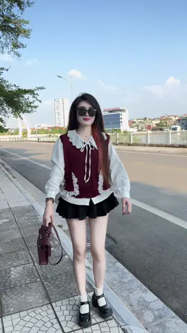 Người làm thì cứ làm,kẻ chơi thì cứ chơi #xuhuong #phoidoxinh #outfit #setboxinh 