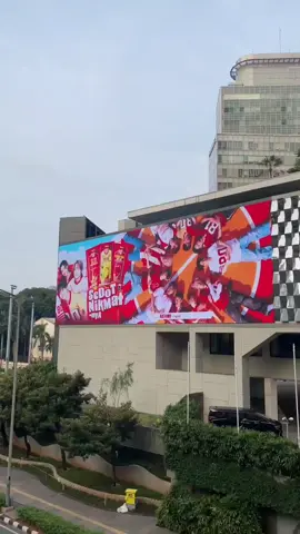 Good job fiesta 👍🥹 Treasure di tengah kota jakarta!  cr: @/ayangjihoonie #fiesta #treasure 