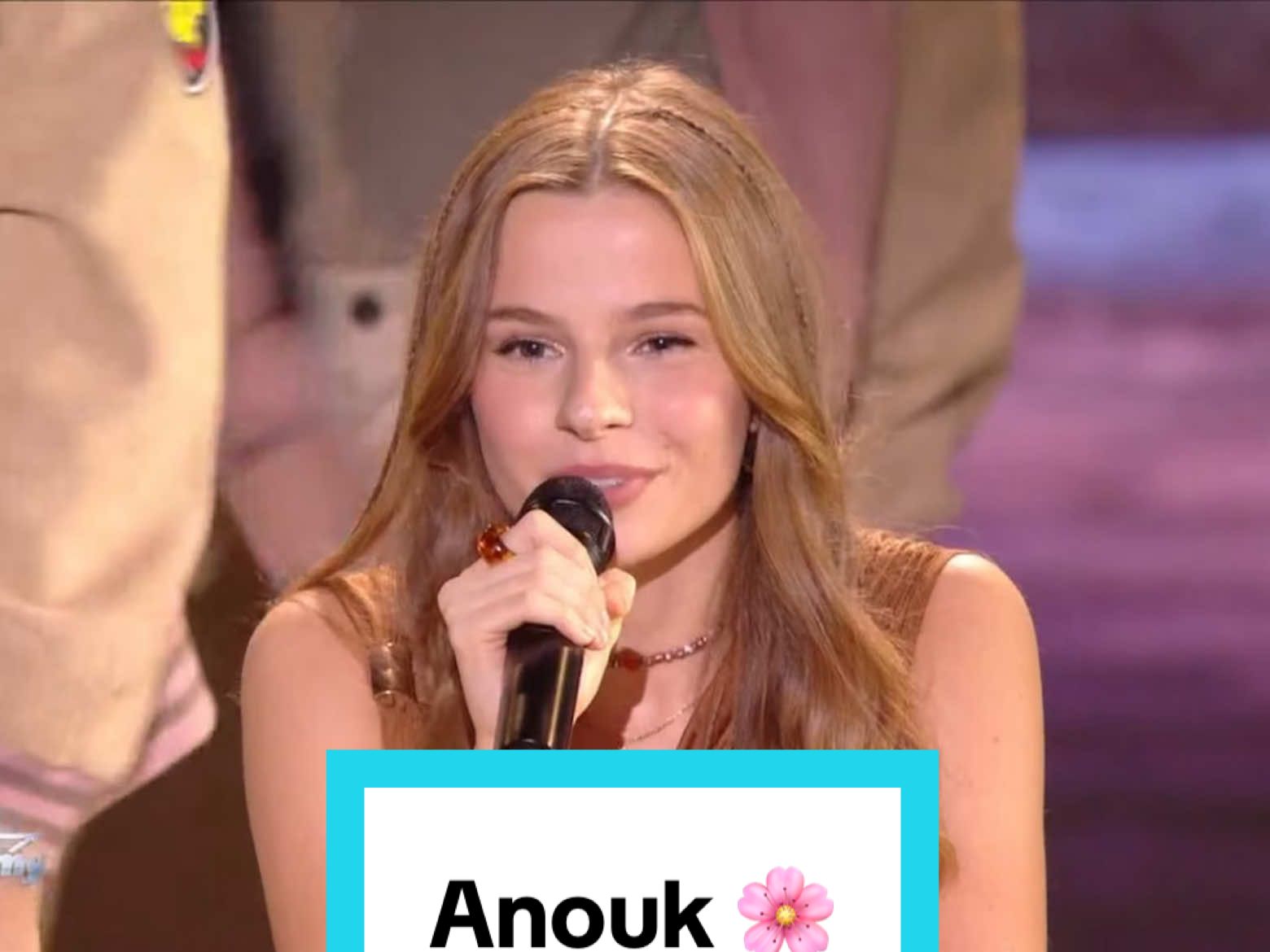Toi aussi tu montes dans le train de la team Anouk ? #starac #staracademy #anouk #gossip 