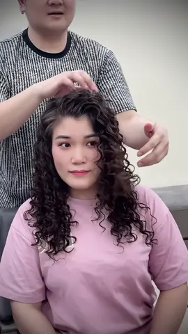 Lâu lắm mới quay lại đăng clip trên #ti̇ktok #tócxinhmỗingày #salon_Longsolo #xoănhippie 