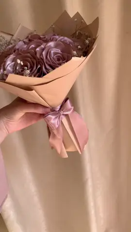 #بوكيهات_حسب_الطلب #بوكيهات ورد الساتان #بوكيهات خطوبة #explore #شعب_الصيني_ماله_حل😂😂 