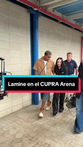 Lamine Yamal ya está en el CUPRA Arena para el debut de su equipo @LaCapitalCF 👑🔥
